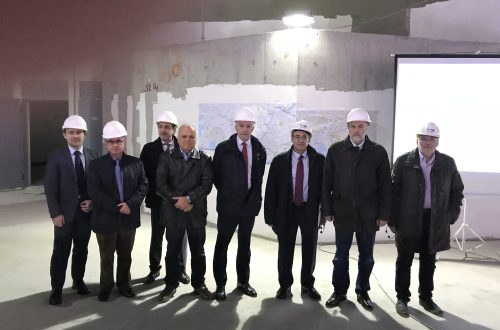 ΑΤΤΙΚΟ ΜΕΤΡΟ: Επίσκεψη αντιπροσωπείας μελών του Ευρωπαϊκού Κοινοβουλίου και εκπροσώπων των Ευρωπαϊκών θεσμών στον υπό κατασκευή Σταθμό Αγία Βαρβάρα, της Επέκτασης της Γραμμής 3 προς Πειραιά