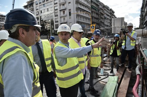 Τους υπό κατασκευή σταθμούς του Μετρό Θεσσαλονίκης επιθεώρησε ο Γενικός Γραμματέας Υποδομών