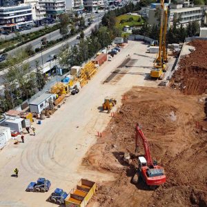 Απρίλιος 2022