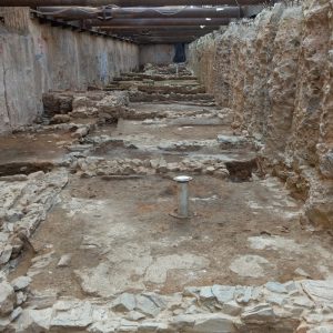 Σταθμός Αγία Σοφία, Νότιο κέλυφος, οικοδομικές νησίδες ελληνιστικών χρόνων