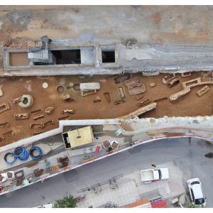 Σταθμός Φλέμινγκ, ανατολική πρόσβαση, νεκροταφείο ρωμαϊκών χρόνων