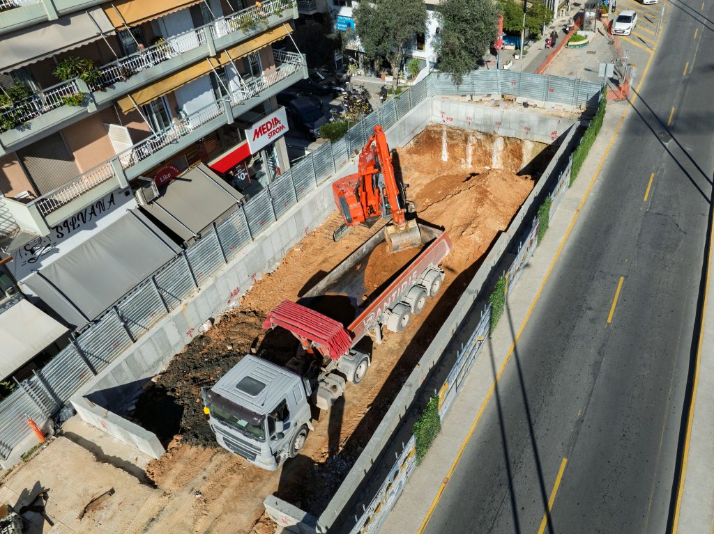 Alsos Veikou Station