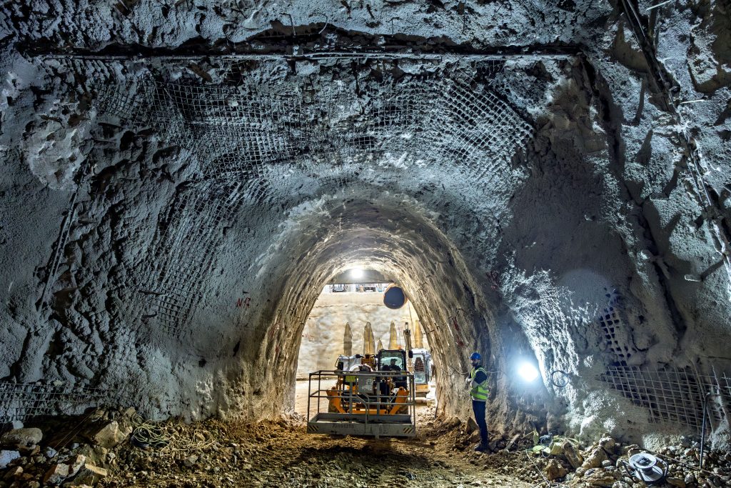 Σταθμός Ακαδημία