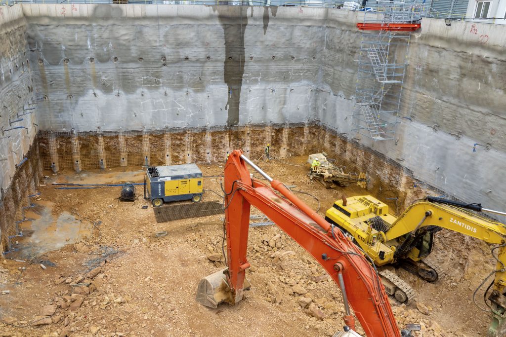 Alsos Veikou Station